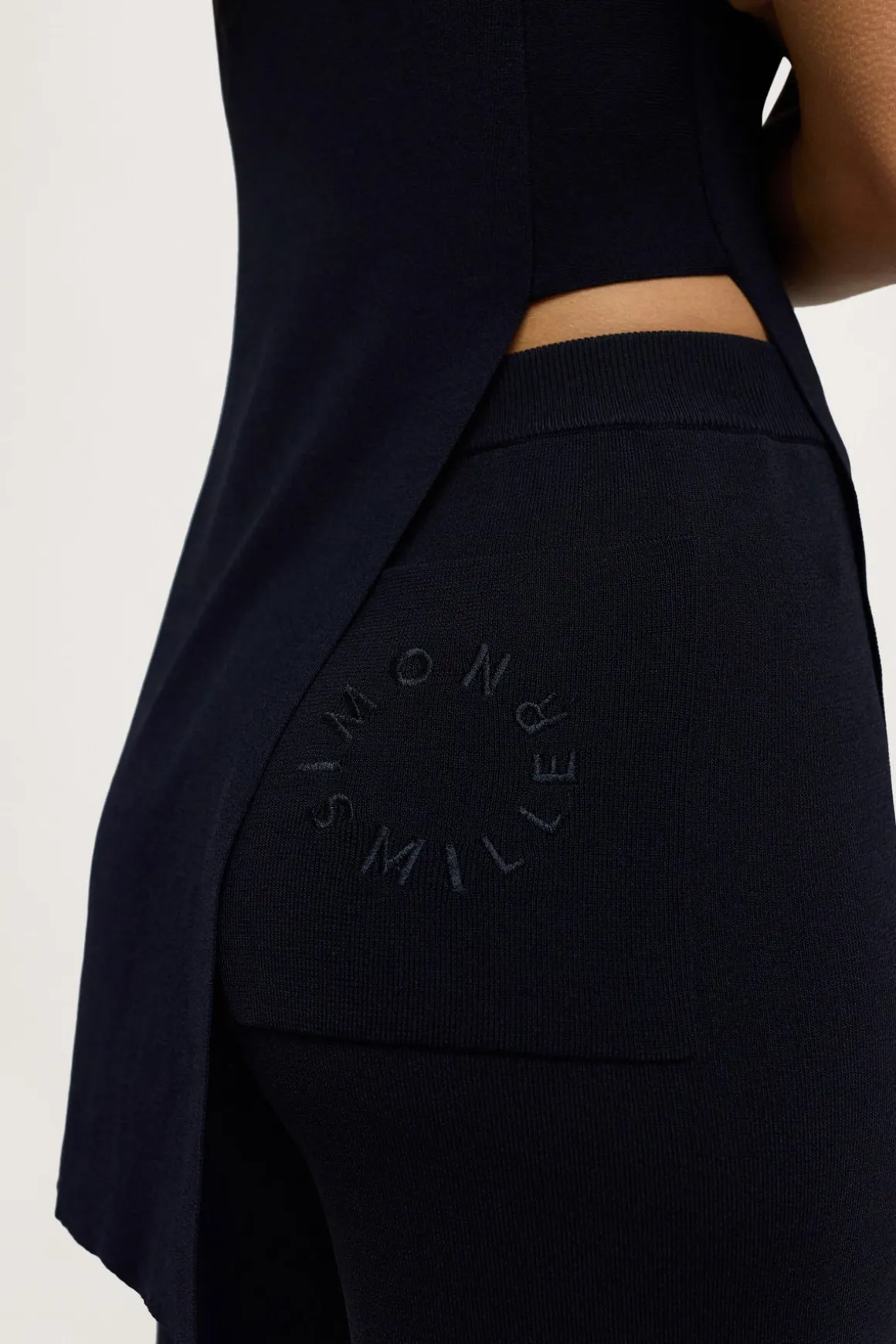 Knits By Jabber Pant in Black