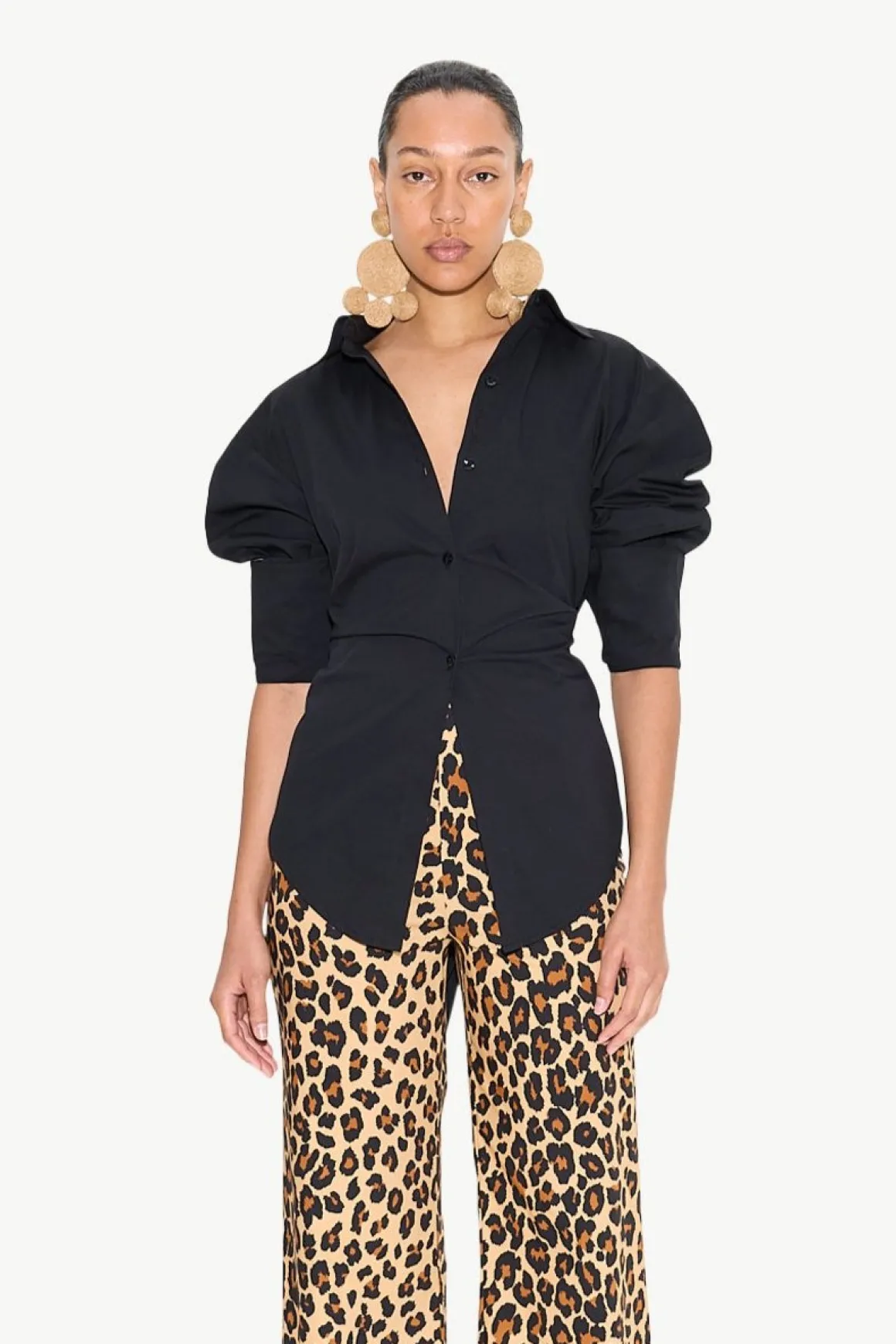 Loch Button Up in Black