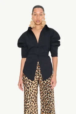 Loch Button Up in Black