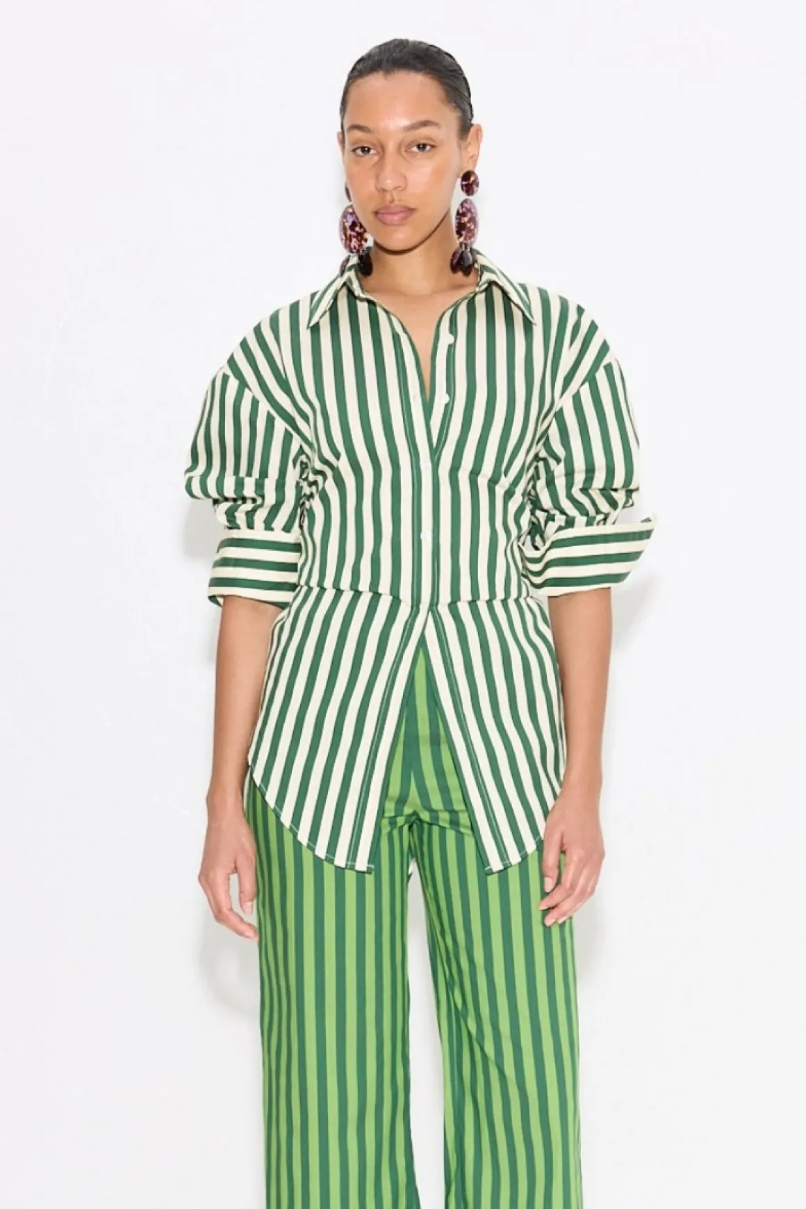 Loch Striped Poplin Button Up in Gummy Green/Ecru