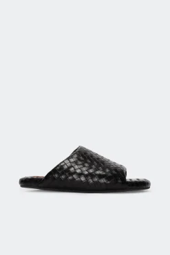 Woven Bubble Slide in Black