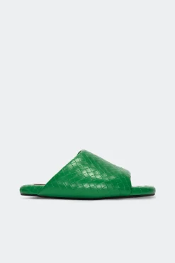 Woven Bubble Slide in Gummy Green