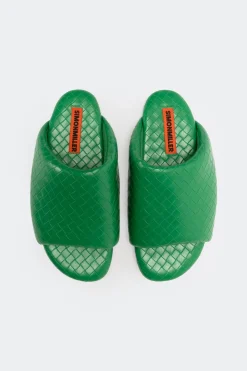 Woven Bubble Slide in Gummy Green