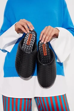 Woven Bubble Slipper in Black