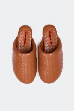 Woven Bubble Slipper in Chestnut