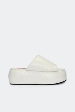 Woven Cloudy Platform in Macadamia