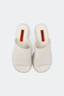 Woven Cloudy Platform in Macadamia